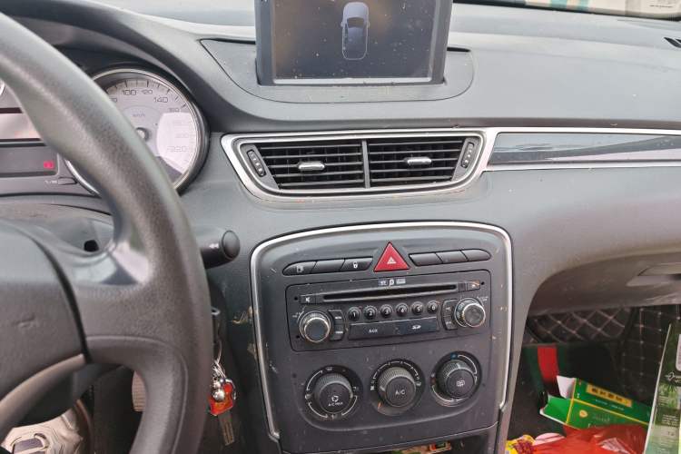 Used Peugeot 308 2013 1.6L Manual YouShang Model Audio And AC Panel