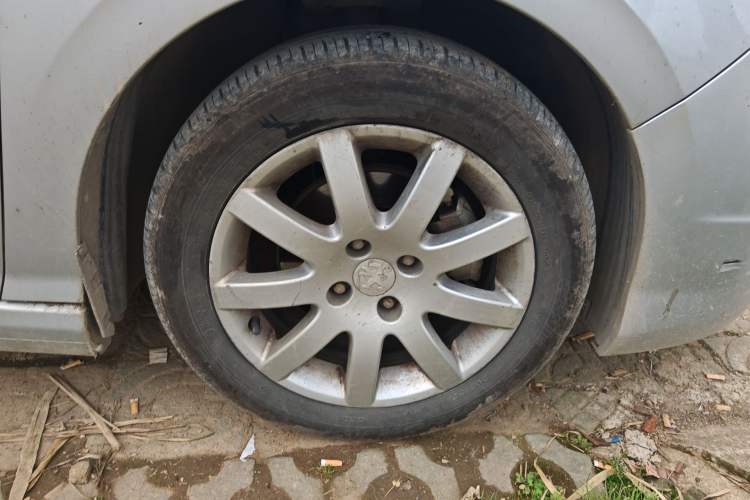 Used Peugeot 308 2013 1.6L Manual YouShang Model Right Front Wheel Hub