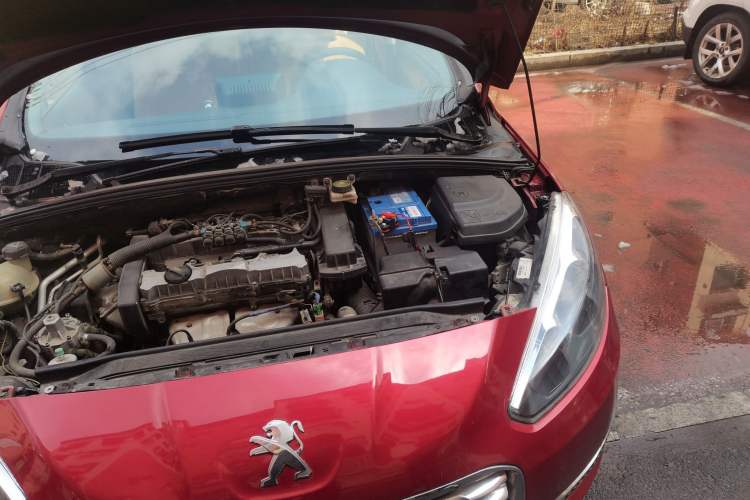 Used Peugeot 308 2013 1.6L Automatic YouShang Model Engine Bay Left