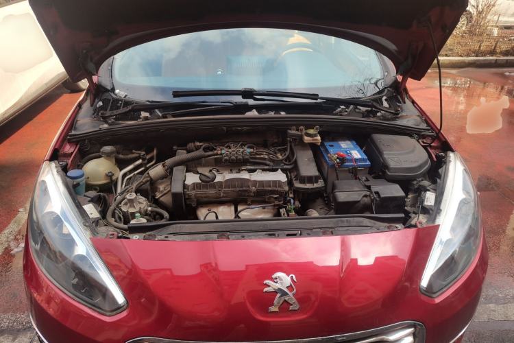Used Peugeot 308 2013 1.6L Automatic YouShang Model Engine Bay