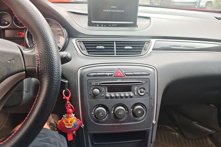 Used Peugeot 308 2013 1.6L Manual YouShang Model Audio And AC Panel