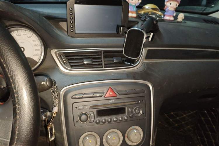 Used Peugeot 308 2013 1.6L Automatic YouShang Chen Kun Excellent Edition Audio And AC Panel