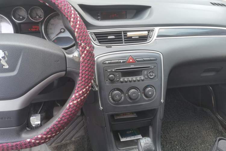Used Peugeot 308 2013 1.6L Manual YouShang Model Audio And AC Panel