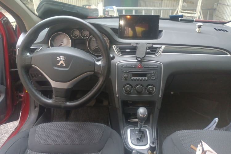 Used Peugeot 308 2013 1.6L Automatic YouShang Model Center Console
