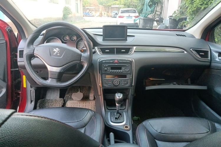 Used Peugeot 308 2013 1.6L Automatic Fashion Model Center Console