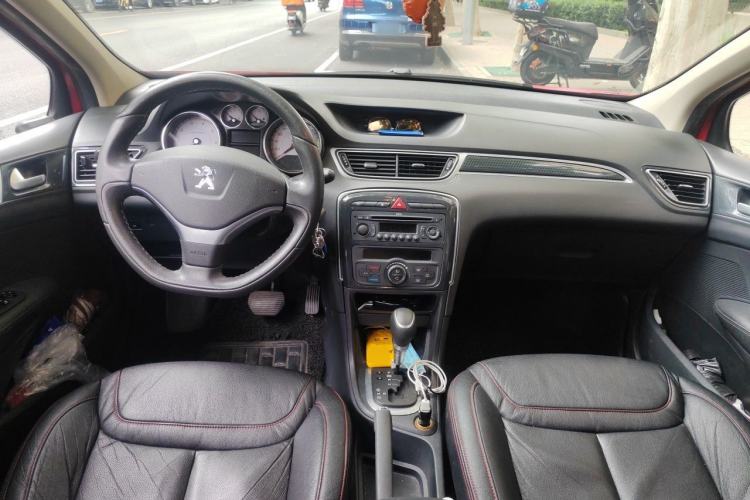 Used Peugeot 308 2013 1.6L Automatic Fashion Model Center Console