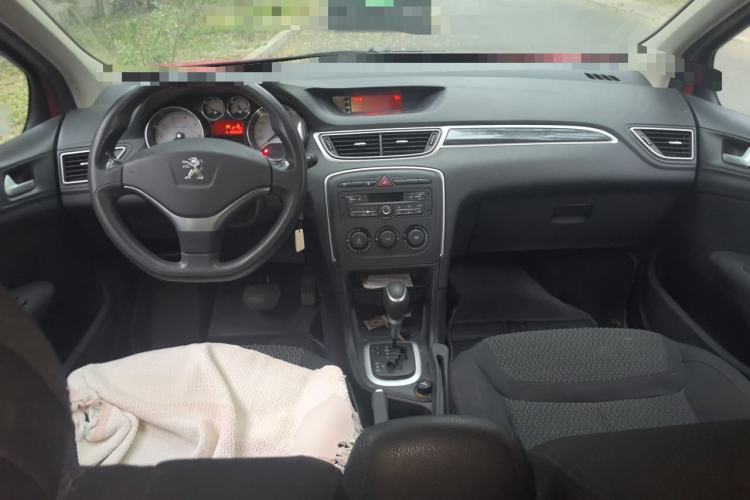Used Peugeot 308 2013 1.6L Automatic YouShang Model Center Console