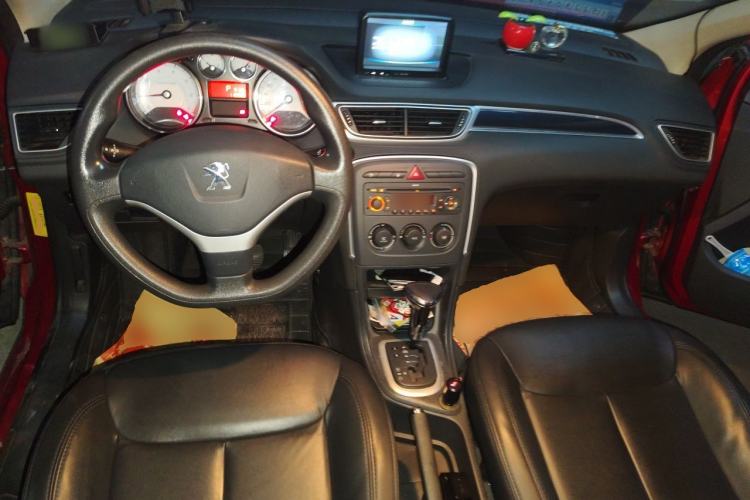 Used Peugeot 308 2013 1.6L Automatic YouShang Chen Kun Excellent Edition Center Console