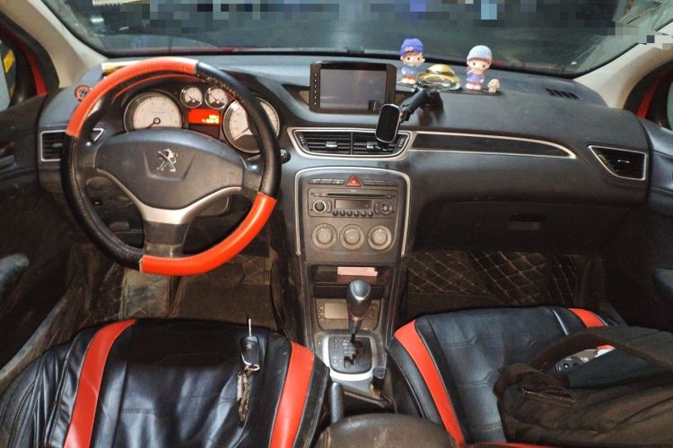 Used Peugeot 308 2013 1.6L Automatic YouShang Chen Kun Excellent Edition Center Console