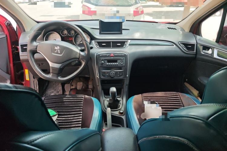 Used Peugeot 308 2013 1.6L Manual YouShang Model Center Console