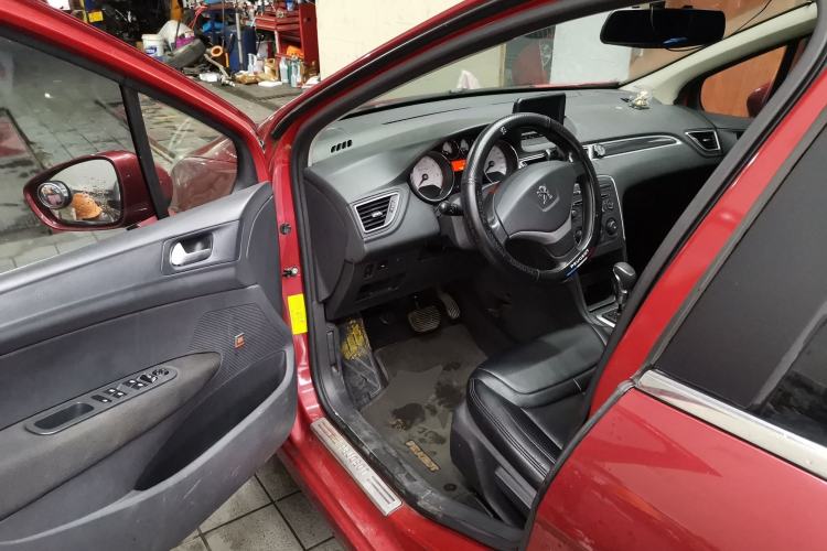 Used Peugeot 308 2013 1.6L Automatic YouShang Model Driver Seat