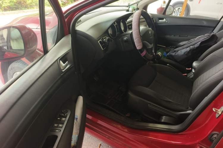 Used Peugeot 308 2013 1.6L Manual YouShang Model Driver Seat