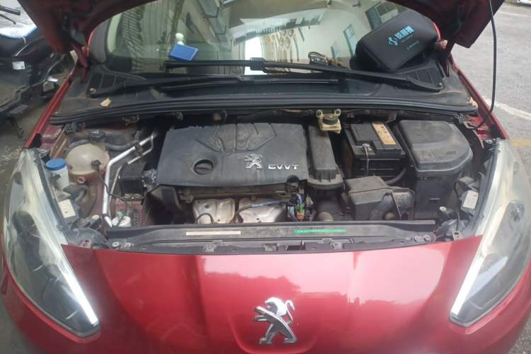 Used Peugeot 308 2013 1.6L Automatic YouShang Model Engine Bay