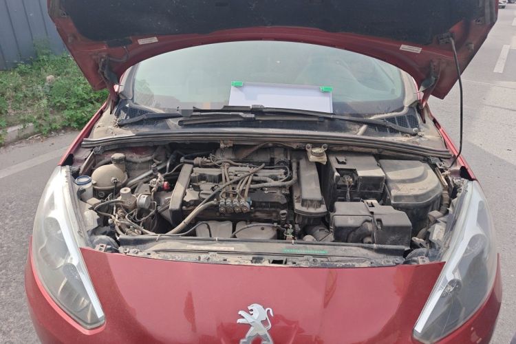 Used Peugeot 308 2013 1.6L Manual YouShang Model Engine Bay
