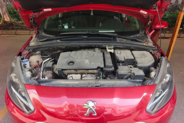 Used Peugeot 308 2013 1.6L Manual YouShang Model Engine Bay