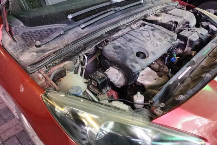 Used Peugeot 308 2013 1.6L Manual YouShang Model Engine Bay Right