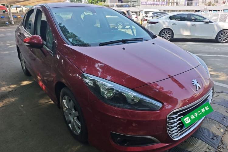 Used Peugeot 308 2013 1.6L Manual YouShang Model Front Right 45 Deg