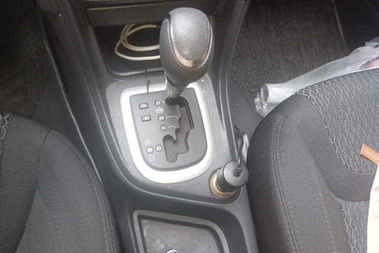 Used Peugeot 308 2013 1.6L Automatic YouShang Model Gear Lever
