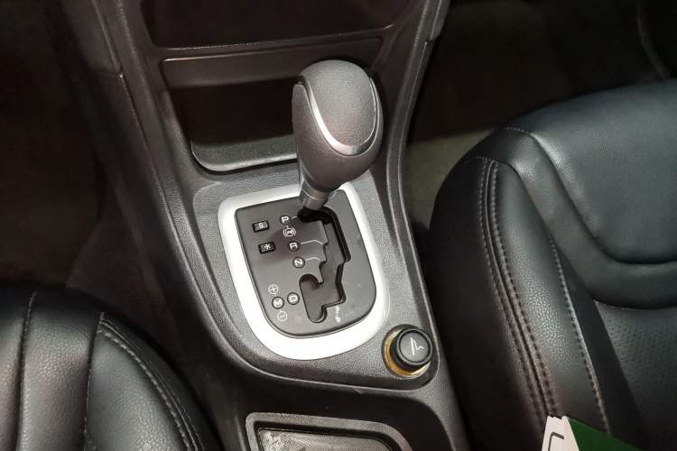 Used Peugeot 308 2013 1.6L Automatic YouShang Model Gear Lever
