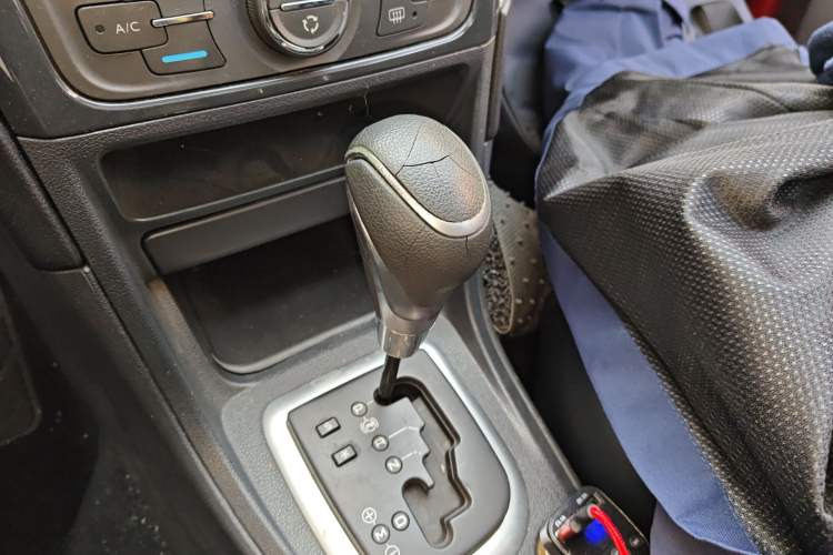 Used Peugeot 308 2013 1.6L Automatic Fashion Model Gear Lever