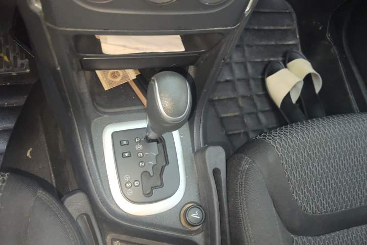 Used Peugeot 308 2013 1.6L Automatic YouShang Model Gear Lever