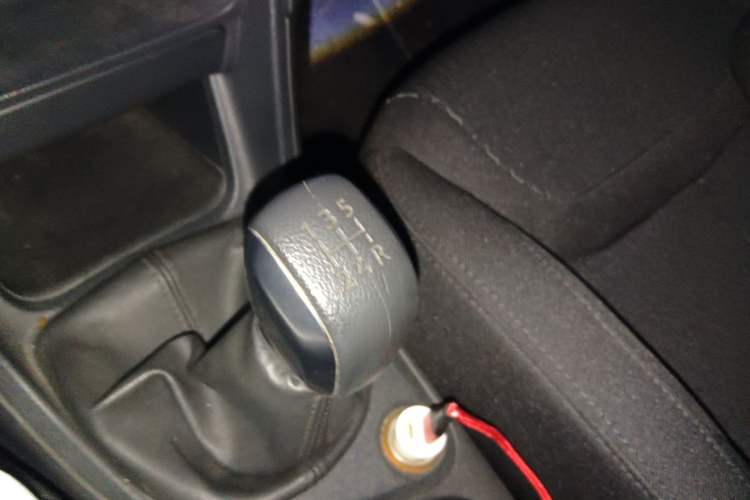 Used Peugeot 308 2013 1.6L Manual YouShang Model Gear Lever