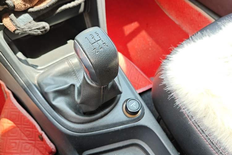 Used Peugeot 308 2013 1.6L Manual YouShang Model Gear Lever