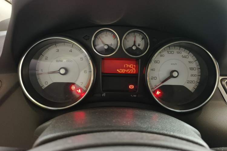 Used Peugeot 308 2013 1.6L Manual YouShang Model Instrument Cluster