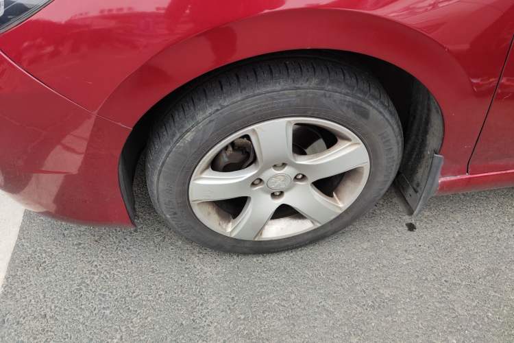 Used Peugeot 308 2013 1.6L Automatic YouShang Model Left Front Wheel Hub