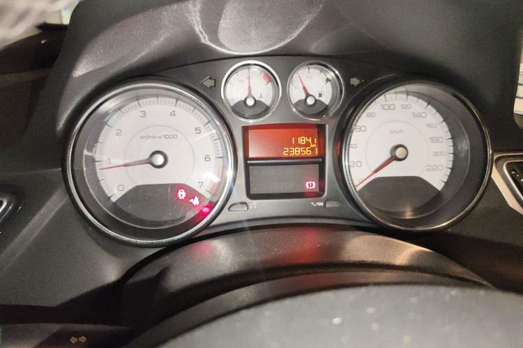 Used Peugeot 308 2013 1.6L Manual YouShang Model Odometer Close Up