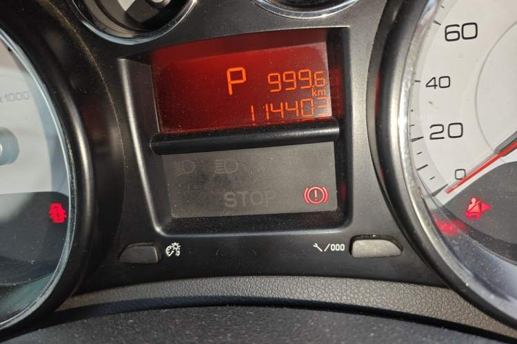 Used Peugeot 308 2013 1.6L Automatic YouShang Model Odometer Close Up