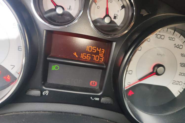 Used Peugeot 308 2013 1.6L Manual YouShang Model Odometer Close Up