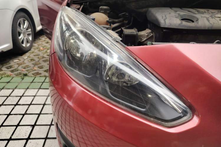 Used Peugeot 308 2013 1.6L Automatic Fashion Model Right Front Headlight