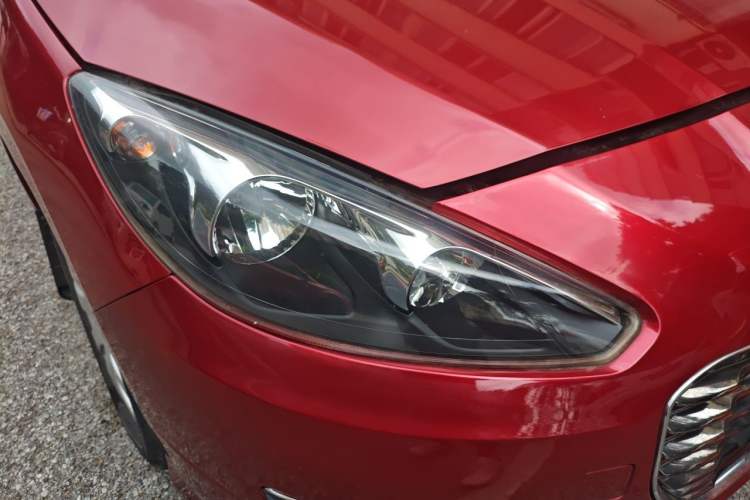Used Peugeot 308 2013 1.6L Manual YouShang Model Right Front Headlight
