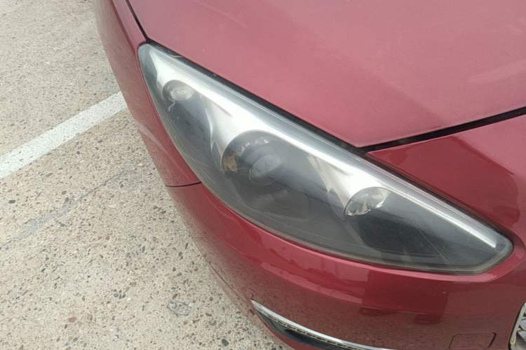 Used Peugeot 308 2013 1.6L Automatic Fashion Model Right Front Headlight