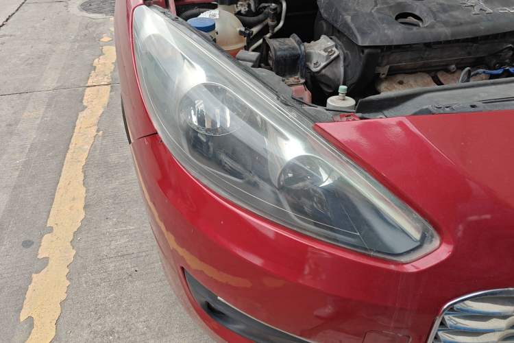 Used Peugeot 308 2013 1.6L Automatic YouShang Model Right Front Headlight