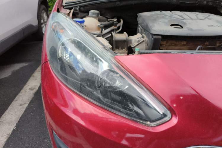 Used Peugeot 308 2013 1.6L Automatic YouShang Model Right Front Headlight
