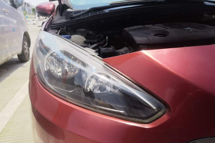 Used Peugeot 308 2013 1.6L Manual YouShang Model Right Front Headlight