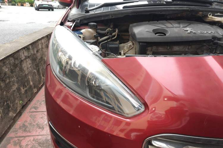 Used Peugeot 308 2013 1.6L Automatic YouShang Model Right Front Headlight