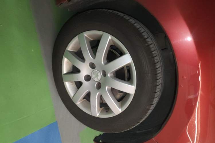 Used Peugeot 308 2013 1.6L Manual YouShang Model Right Front Wheel Hub