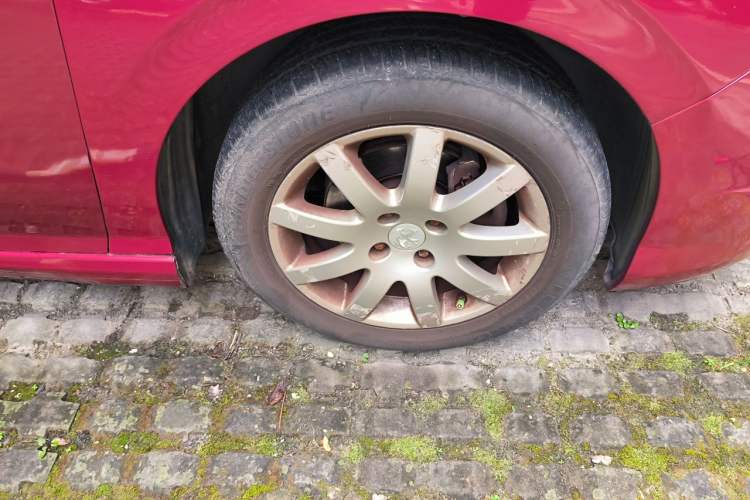 Used Peugeot 308 2013 1.6L Automatic Fashion Model Right Front Wheel Hub