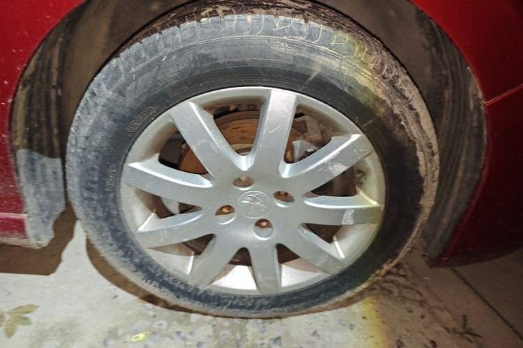 Used Peugeot 308 2013 1.6L Automatic Fashion Model Right Front Wheel Hub