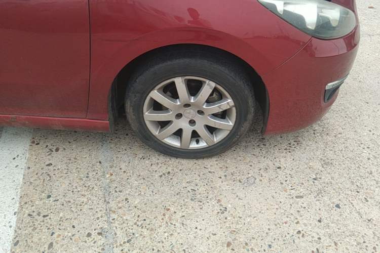 Used Peugeot 308 2013 1.6L Automatic Fashion Model Right Front Wheel Hub