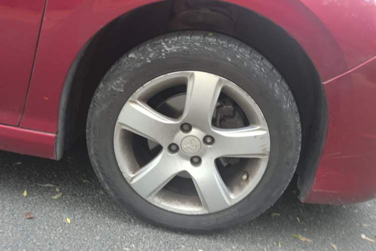 Used Peugeot 308 2013 1.6L Automatic YouShang Model Right Front Wheel Hub