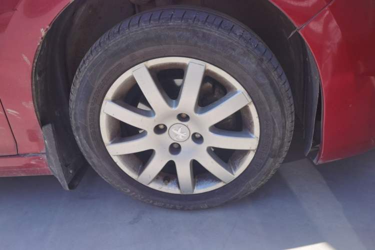 Used Peugeot 308 2013 1.6L Automatic Fashion Model Right Front Wheel Hub