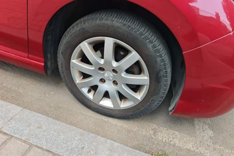Used Peugeot 308 2013 1.6L Manual YouShang Model Right Front Wheel Hub