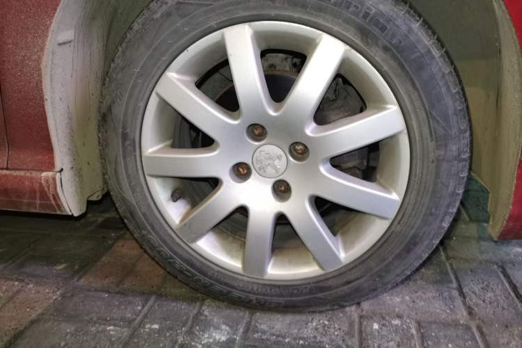 Used Peugeot 308 2013 1.6L Manual YouShang Model Right Front Wheel Hub