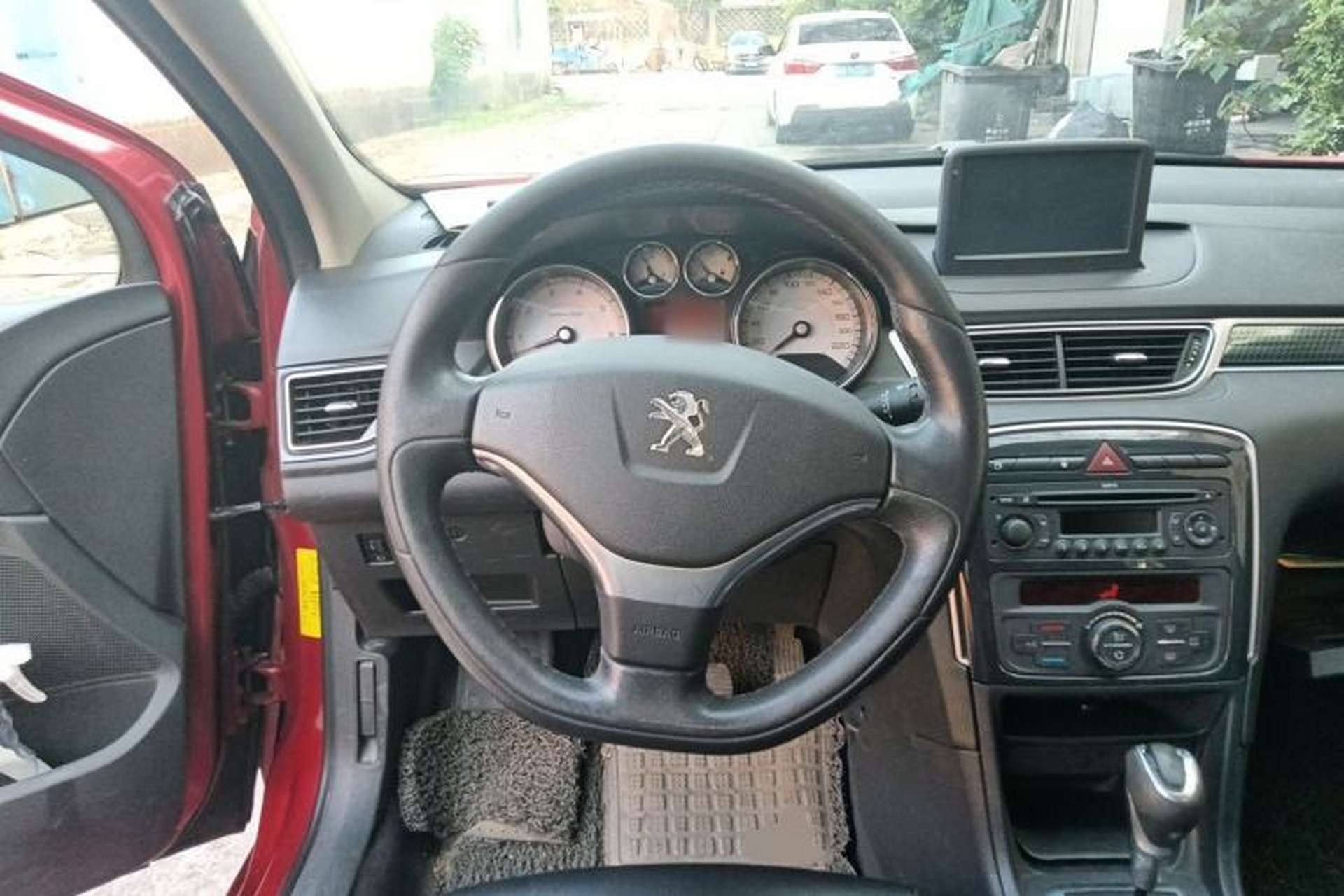 Used Peugeot 308 2013 1.6L Automatic Fashion Model Steering Wheel