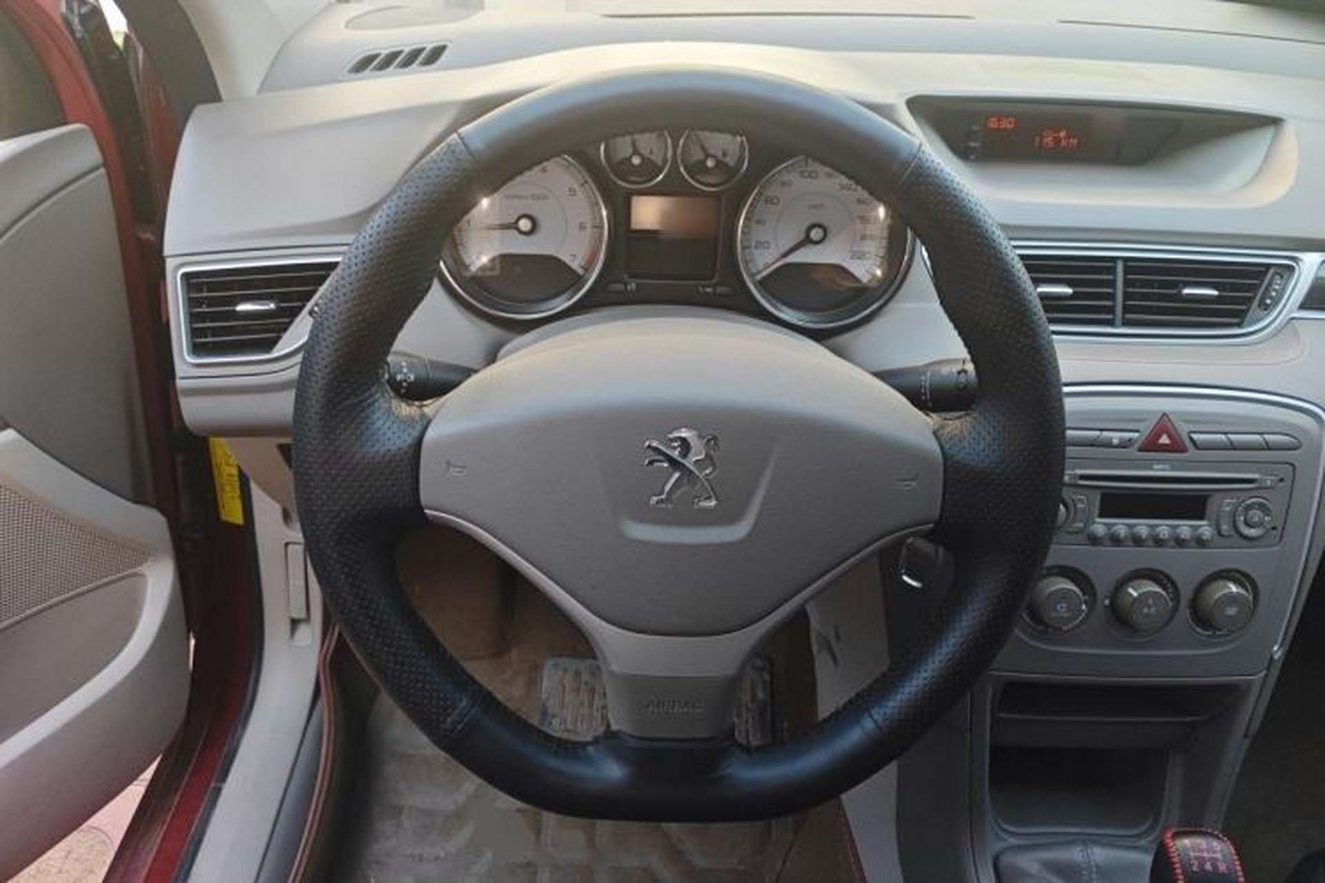 Used Peugeot 308 2013 1.6L Manual YouShang Model Steering Wheel