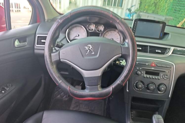 Used Peugeot 308 2013 1.6L Manual YouShang Model Steering Wheel